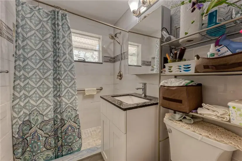 Picture of 970 NE 36Th St, Oakland Park FL 33334