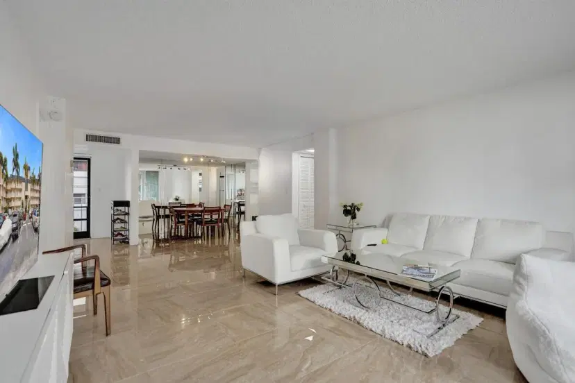 Picture of 3575 S Ocean Boulevard 406, South Palm Beach FL 33480