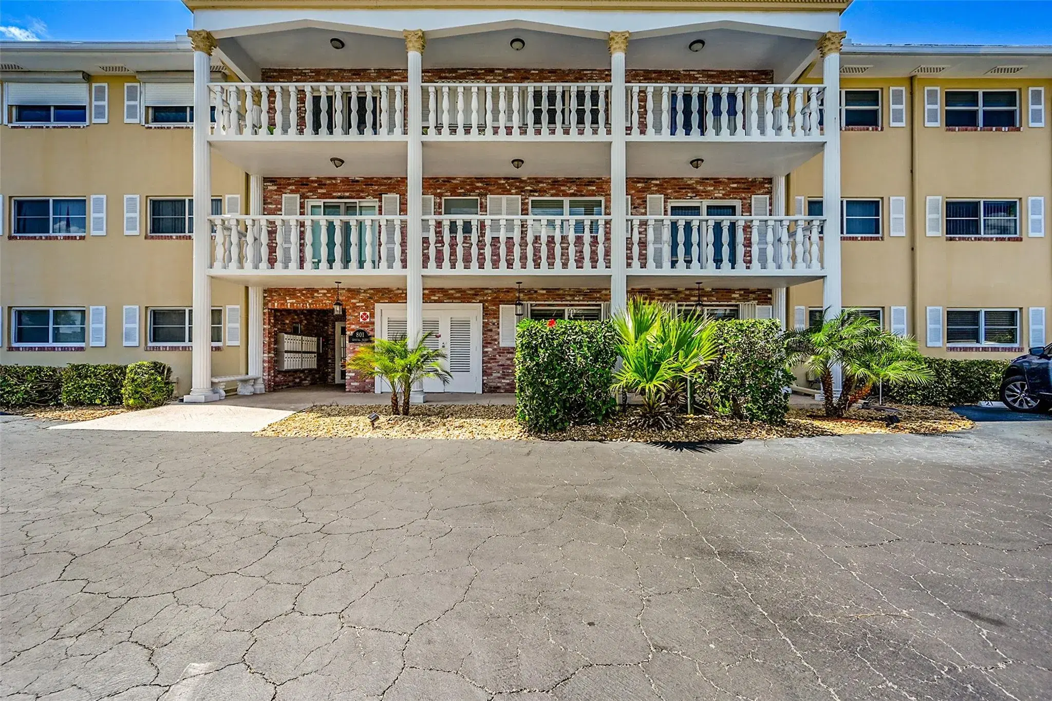 Picture of 801 N Riverside Dr 4C, Pompano Beach, FL 33062