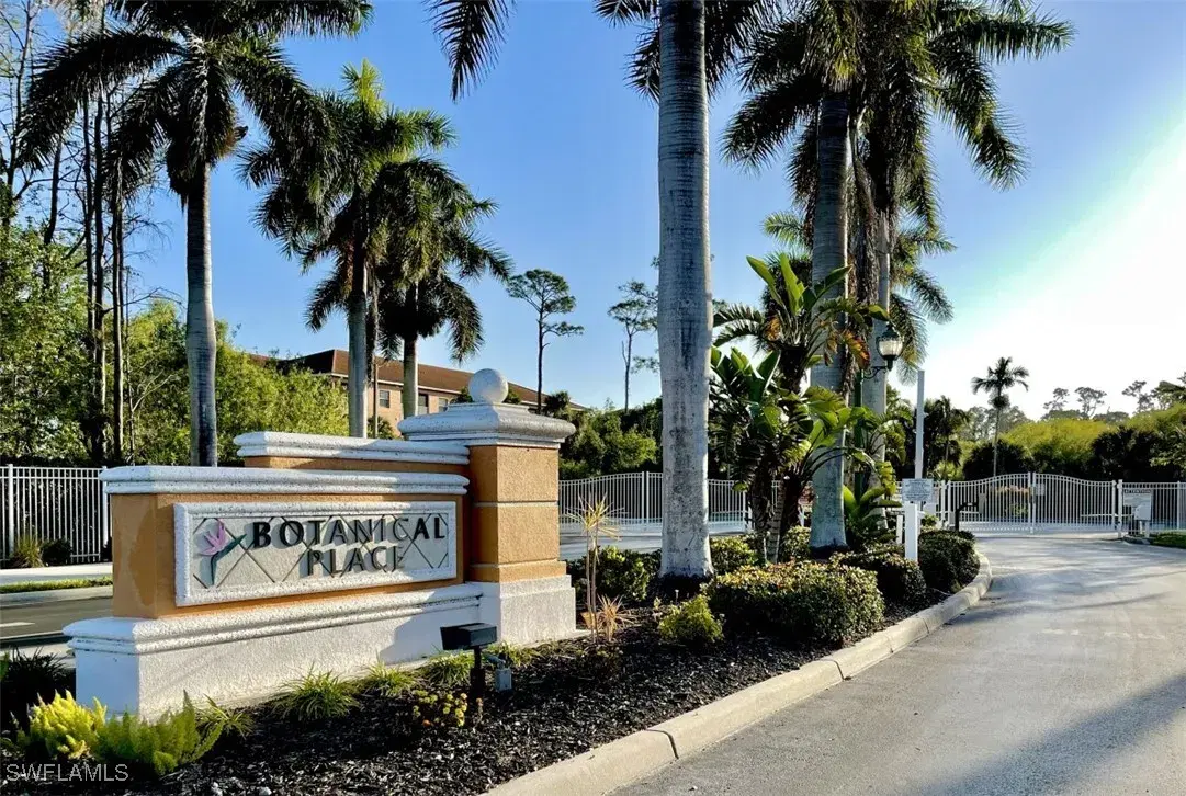 Picture of 4440 Botanical Place Cir 102, Naples, FL 34112