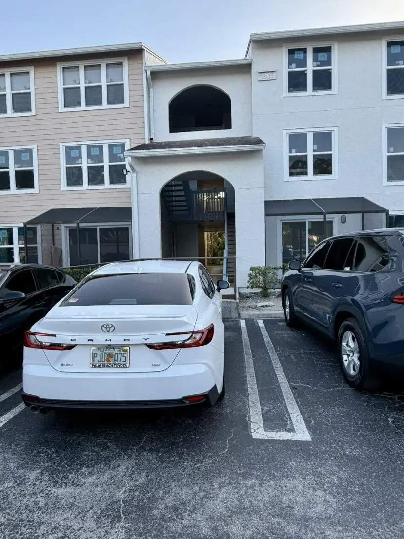Picture of 2303 N Congress Avenue 14, Boynton Beach FL 33426