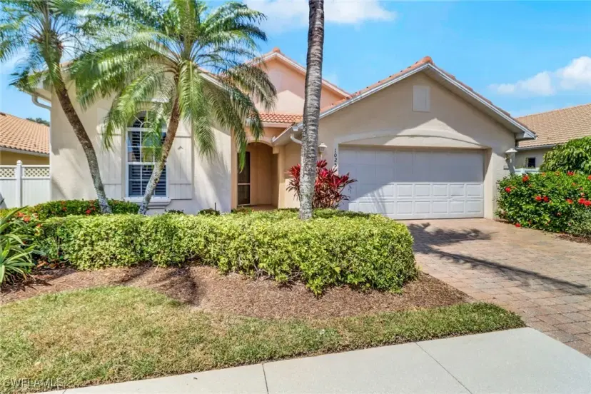 Picture of 1025 Jardin Dr, Naples FL 34104