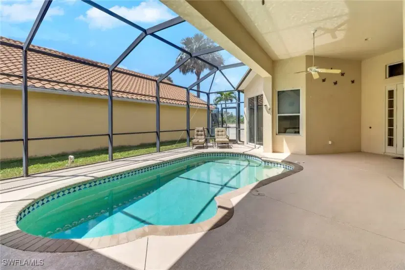 Picture of 1025 Jardin Dr, Naples FL 34104