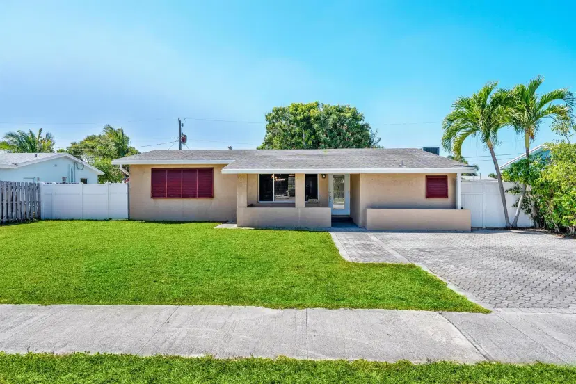 Picture of 271 SE 8Th Avenue, Deerfield Beach FL 33441