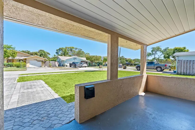 Picture of 271 SE 8Th Avenue, Deerfield Beach FL 33441