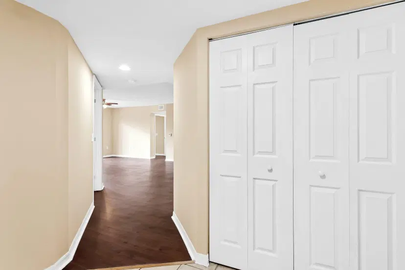 Picture of 4197 N Haverhill Road 204, West Palm Beach FL 33417