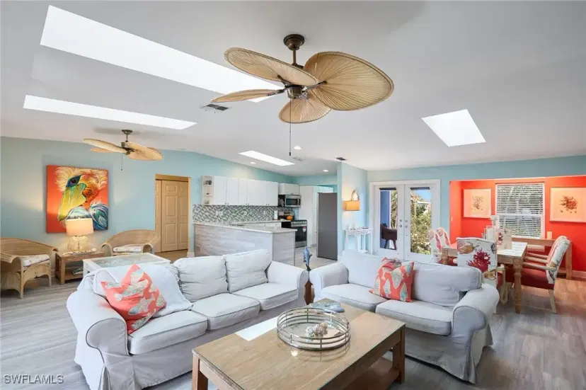 Picture of 707 Cardium St, Sanibel FL 33957