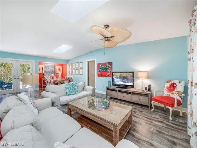 Picture of 707 Cardium St, Sanibel FL 33957