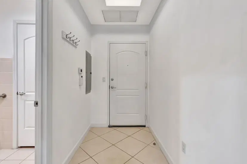 Picture of 801 S Olive Avenue 127, West Palm Beach FL 33401