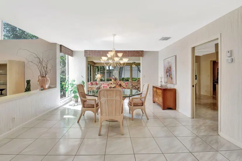 Picture of 4 Bristol Circle, Boynton Beach FL 33436