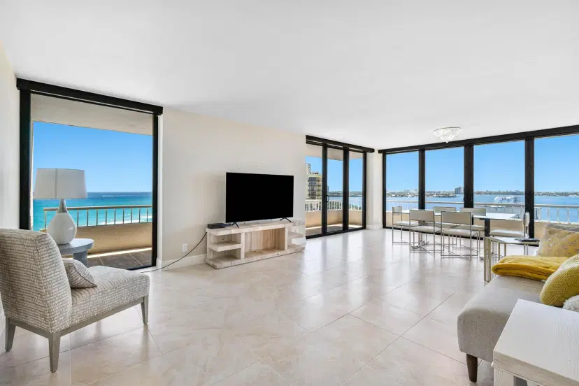 Picture of 5510 N Ocean Drive 15-B, Riviera Beach FL 33404