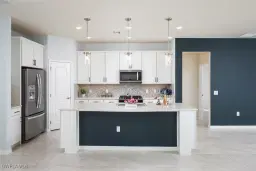 Picture of 7266 Wilton Dr, Naples, FL 34109