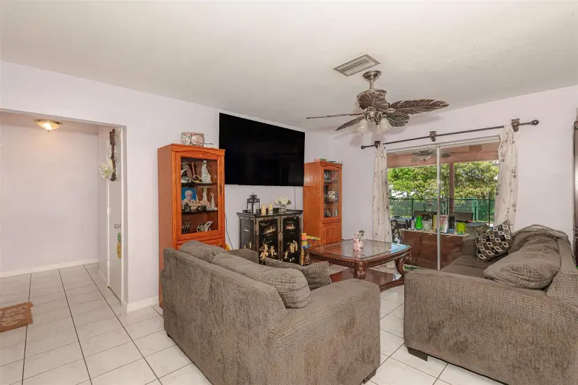 Picture of 3193 NW 40Th St, Lauderdale Lakes FL 33309