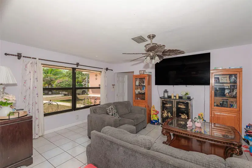 Picture of 3193 NW 40Th St, Lauderdale Lakes FL 33309
