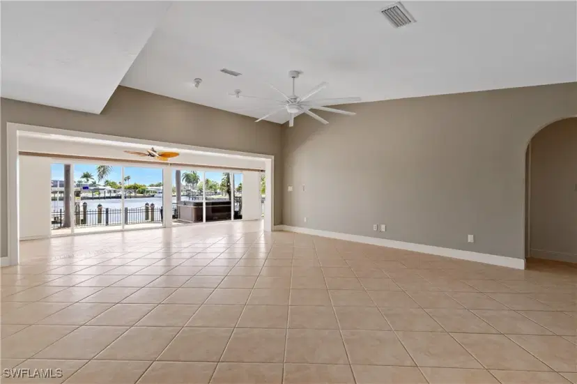 Picture of 2020 Aruba Ave, Fort Myers FL 33905