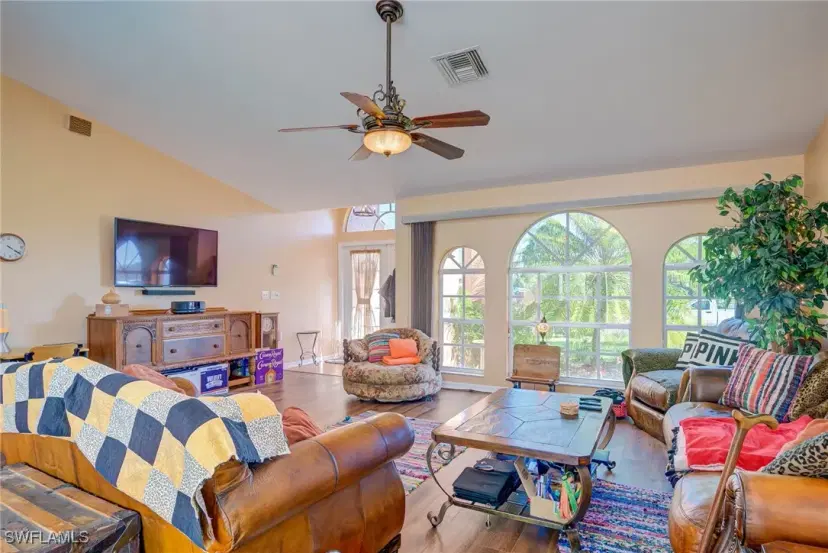 Picture of 2610 33Rd St Sw, Lehigh Acres FL 33976