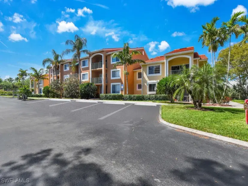 Picture of 1180 Wildwood Lakes Blvd 207, Naples FL 34104