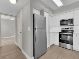 Picture of 1180 Wildwood Lakes Blvd 207, Naples, FL 34104