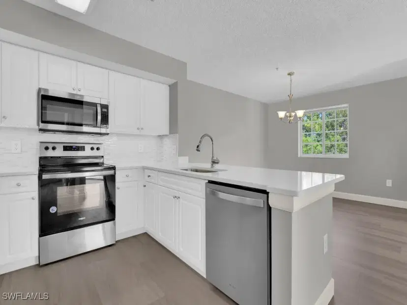 Picture of 1180 Wildwood Lakes Blvd 207, Naples FL 34104