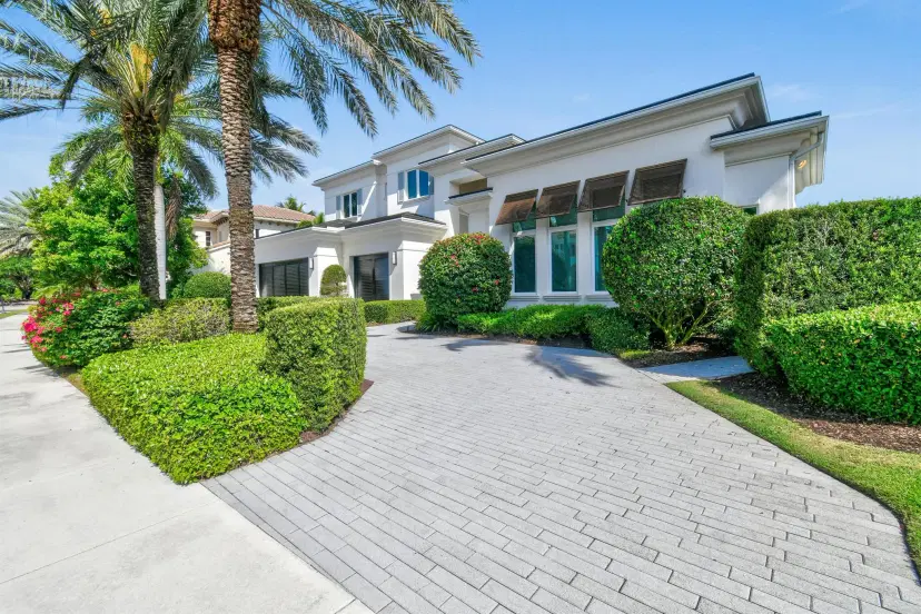 Picture of 687 Hermitage Circle, Palm Beach Gardens FL 33410