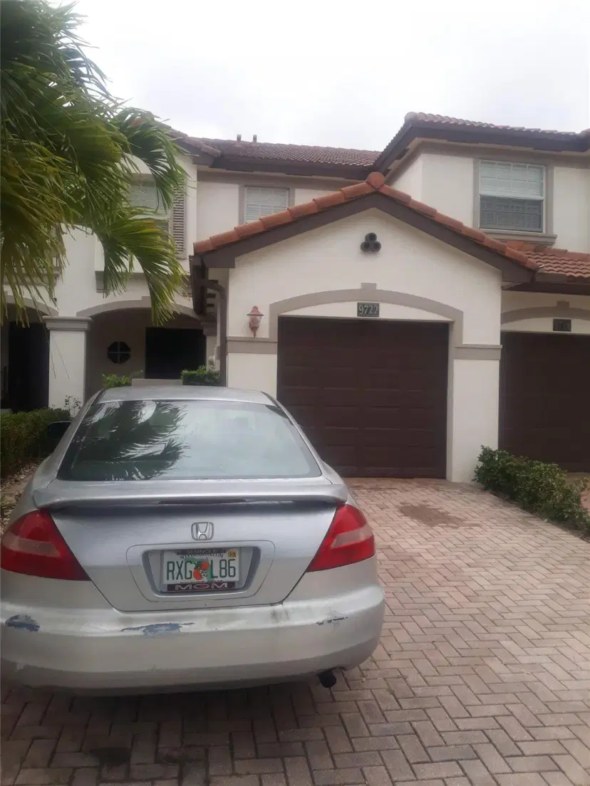 Picture of 9722 Darlington Pl, Cooper City FL 33328