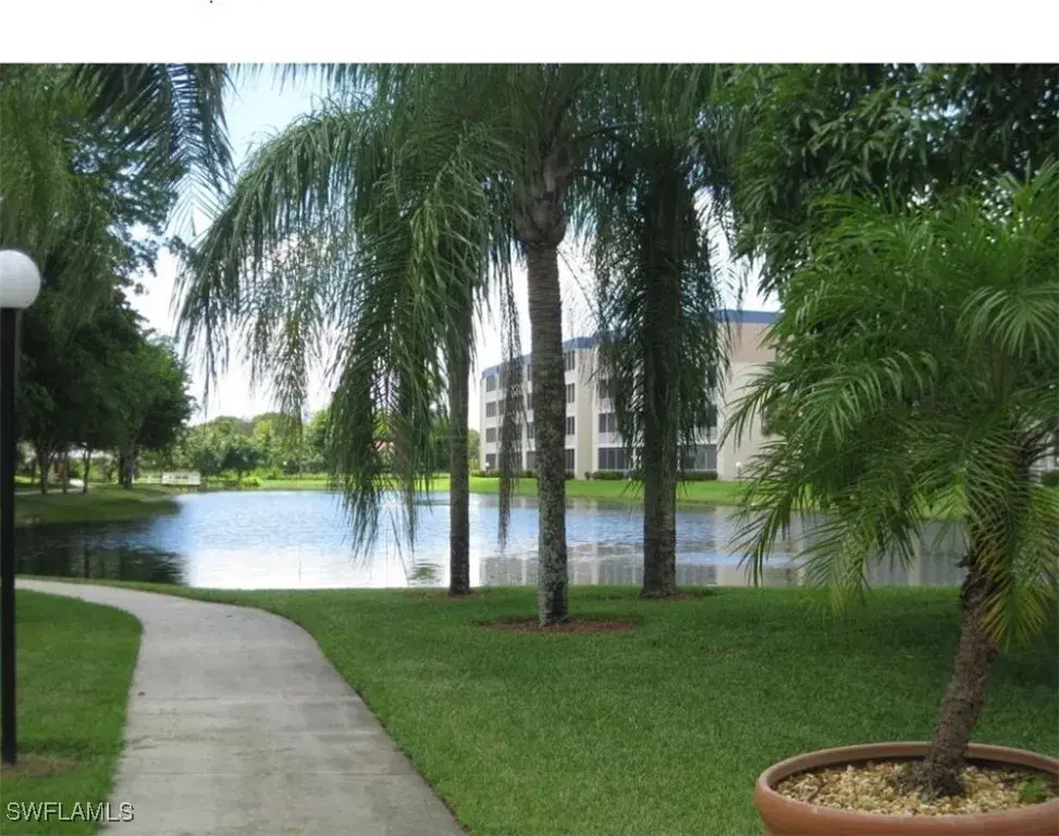 Picture of 14931 Park Lake Dr 4, Fort Myers, FL 33919