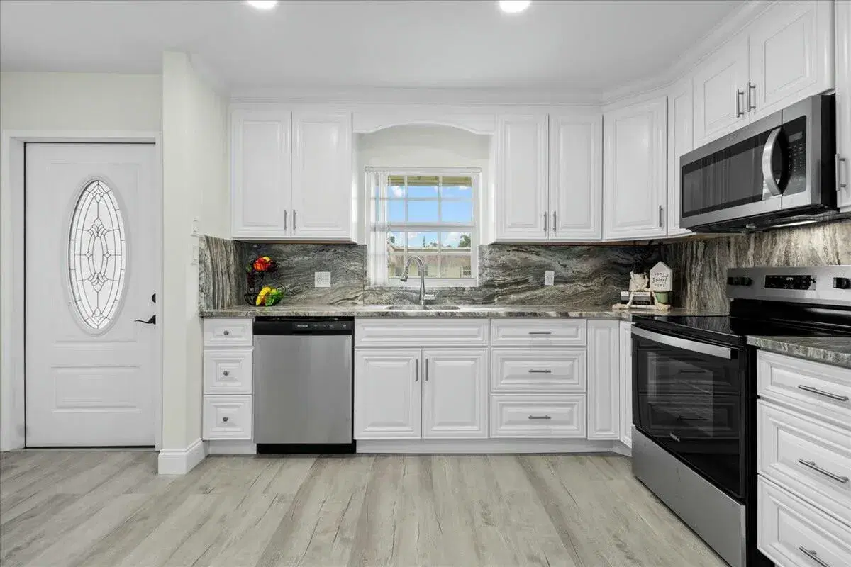 Picture of 596 Laconia Circle, Lake Worth, FL 33467