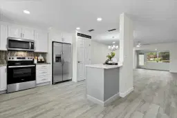 Picture of 596 Laconia Circle, Lake Worth, FL 33467
