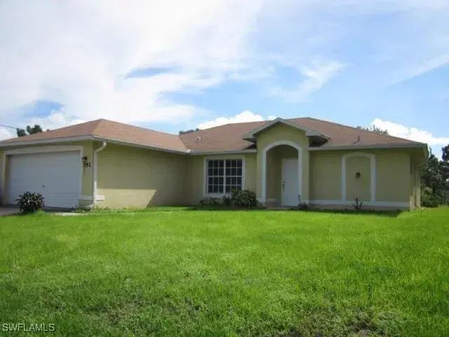 Picture of 551 Eisenhower Blvd, Lehigh Acres, FL 33974