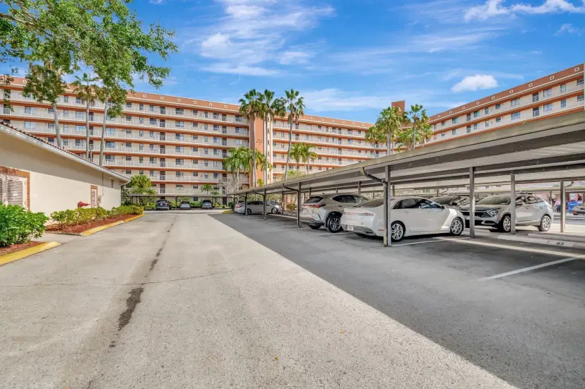 Picture of 7370 S Oriole Unit 303, Delray Beach FL 33446