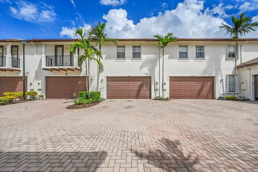Picture of 4660 Monarch Way, Coconut Creek FL 33073