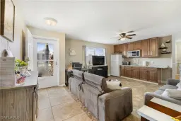Picture of 9205 San Carlos Blvd, Fort Myers, FL 33967