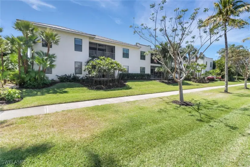 Picture of 822 10Th Ave S 822, Naples FL 34102