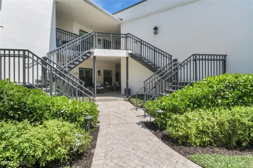 Picture of 822 10Th Ave S 822, Naples FL 34102