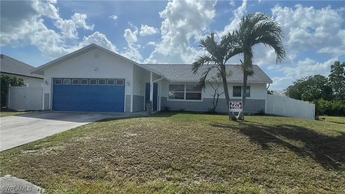 Picture of 18234 Apple Rd, Fort Myers, FL 33967