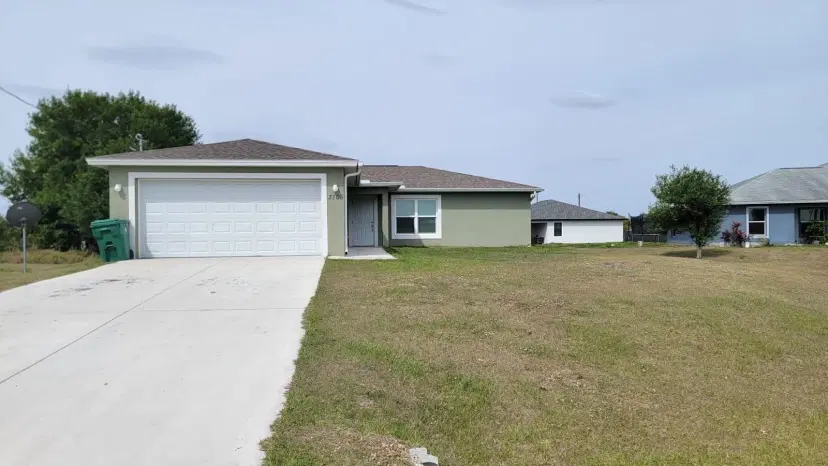 Picture of 3105 E Iris Ct, Labelle FL 33935