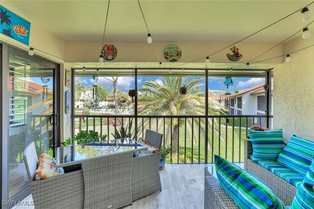 Picture of 4967 Pepper Cir 206, Naples, FL 34113