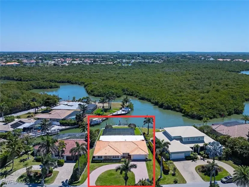 Picture of 2111 Sheepshead Dr, Naples FL 34102