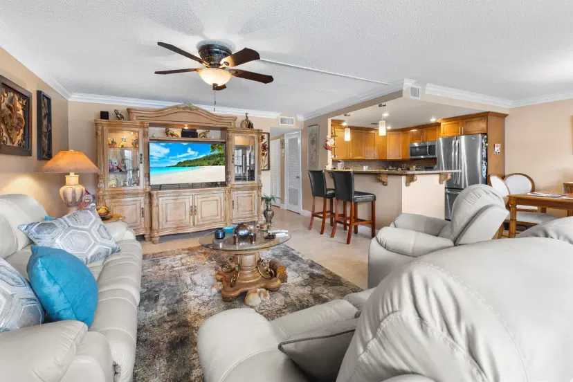 Picture of 110 Greenbrier B, West Palm Beach FL 33417