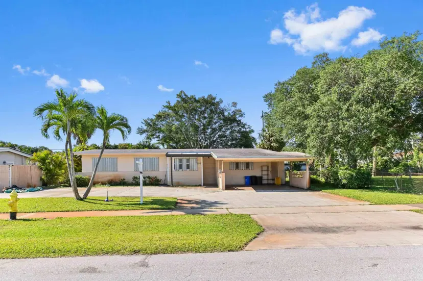 Picture of 802 Eagle Way, North Palm Beach FL 33408