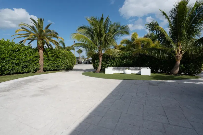 Picture of 12 SE Hitching Post Circle, Tequesta FL 33469
