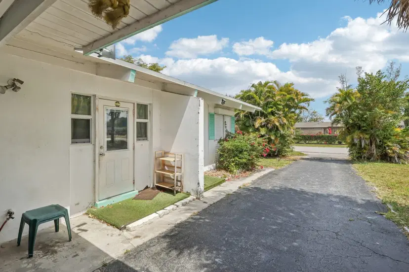Picture of 413 Ontario Pl, West Palm Beach FL 33409