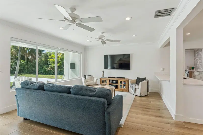 Picture of 633 Ocean Inlet Drive, Boynton Beach FL 33435