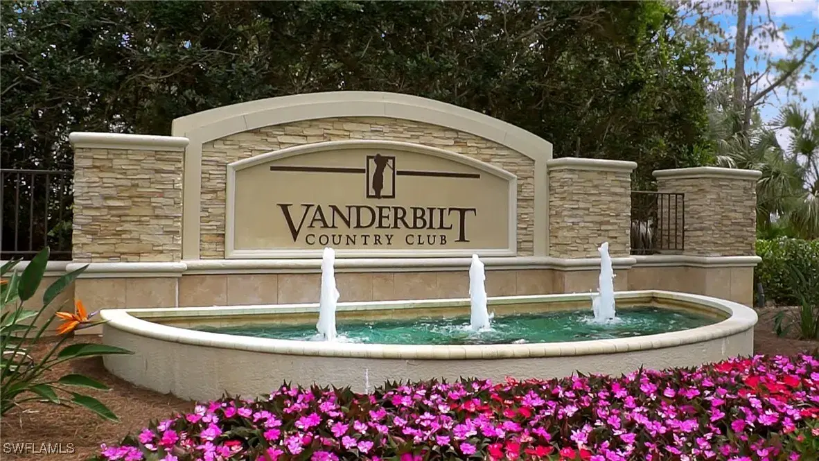 Picture of 8239 Parkstone Pl 304, Naples, FL 34120