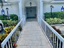 Picture of 340 Horse Creek Dr 307, Naples, FL 34110