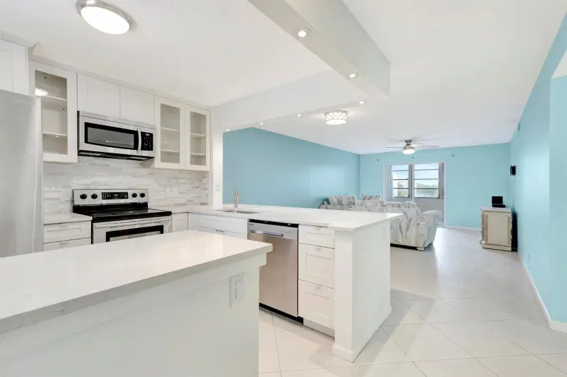 Picture of 2601 NE 3Rd Court 3120, Boynton Beach FL 33435