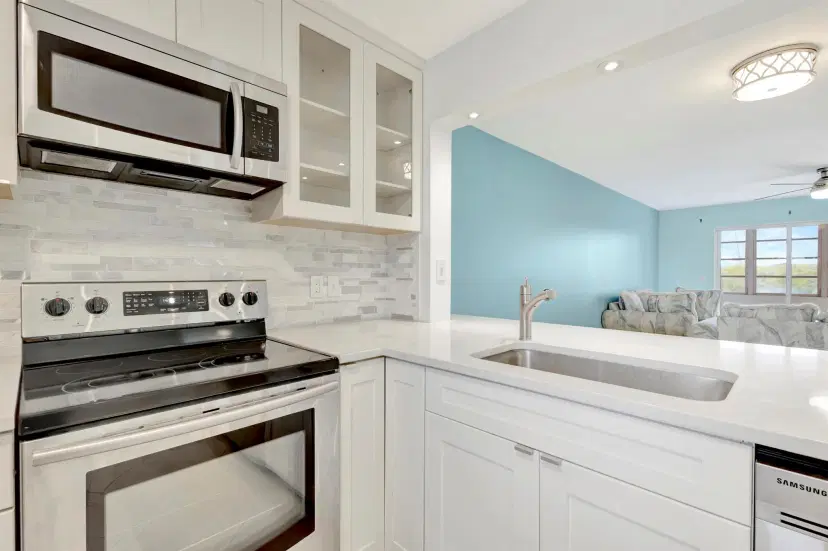 Picture of 2601 NE 3Rd Court 3120, Boynton Beach FL 33435