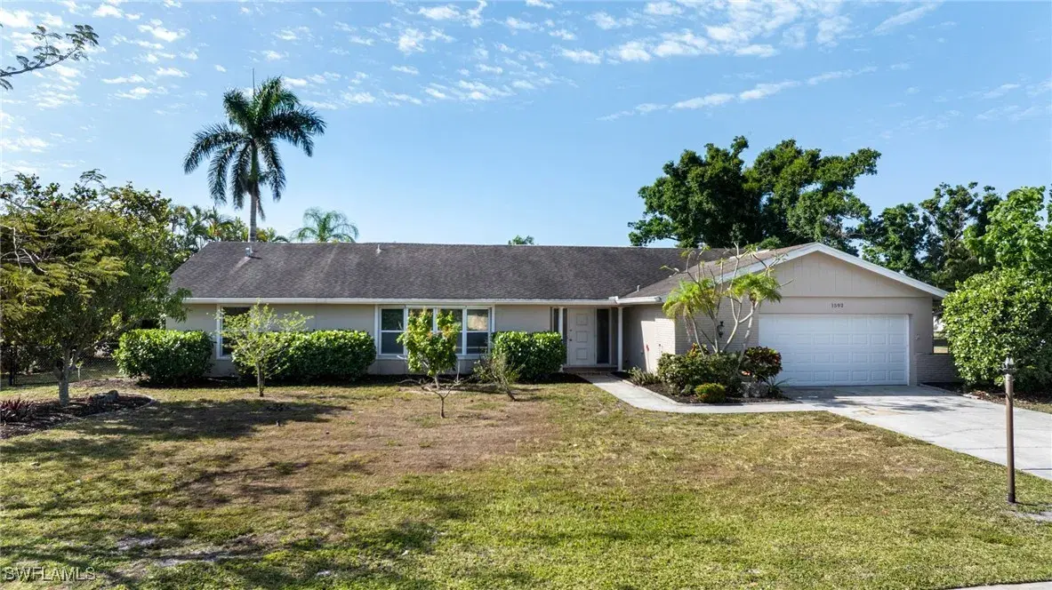 Picture of 1592 Manchester Blvd, Fort Myers, FL 33919
