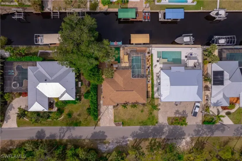 Picture of 27261 Galleon Dr, Bonita Springs FL 34135