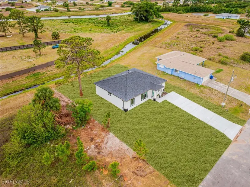 Picture of 9007 E Crow Cir, Labelle FL 33935
